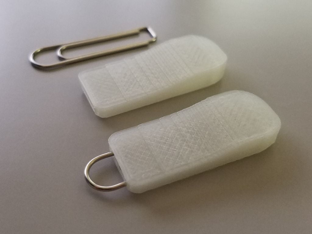 Zipper Pull using paperclip