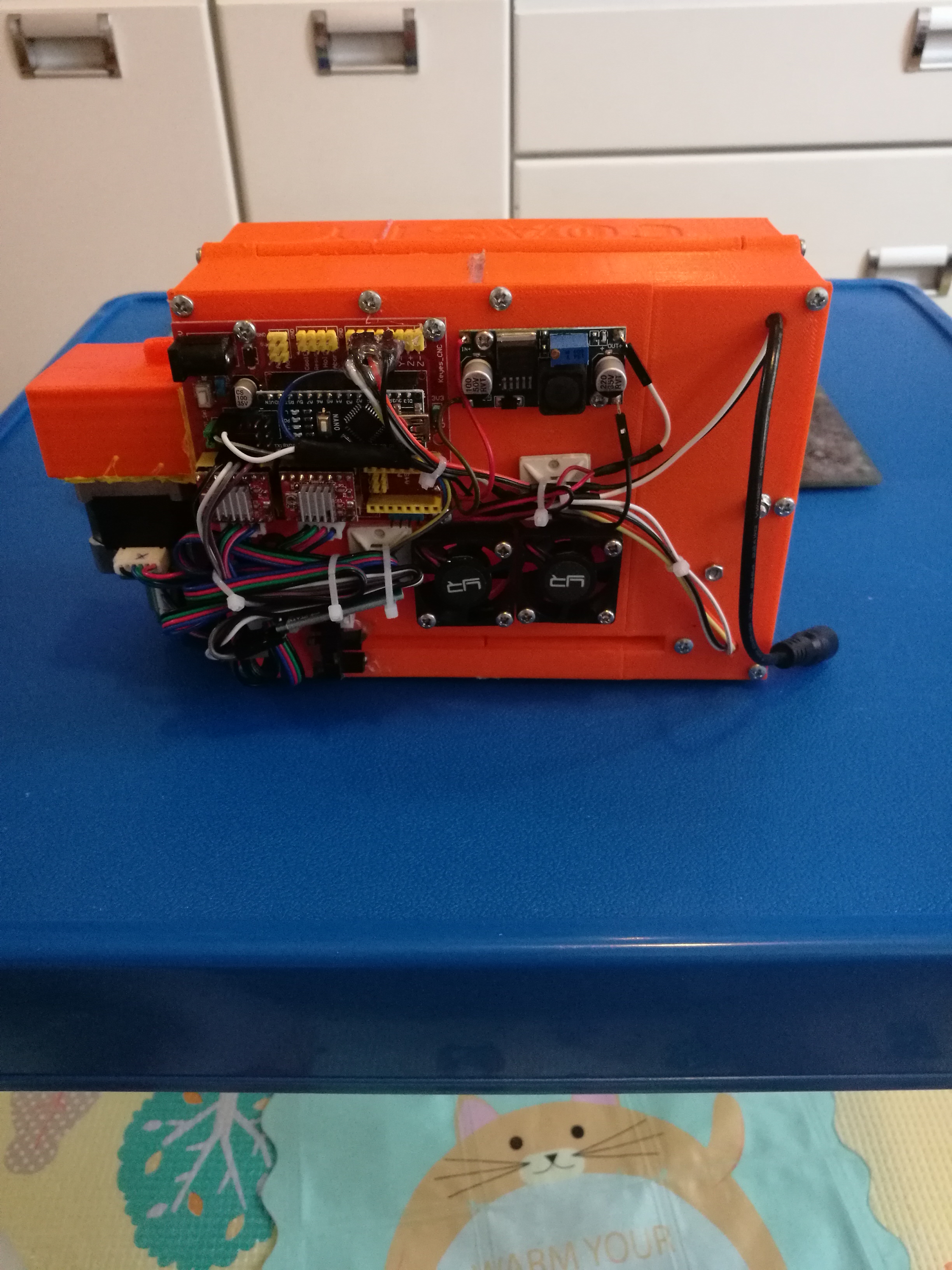 f5f140db-9803-4cea-afe3-3589a0d22f33