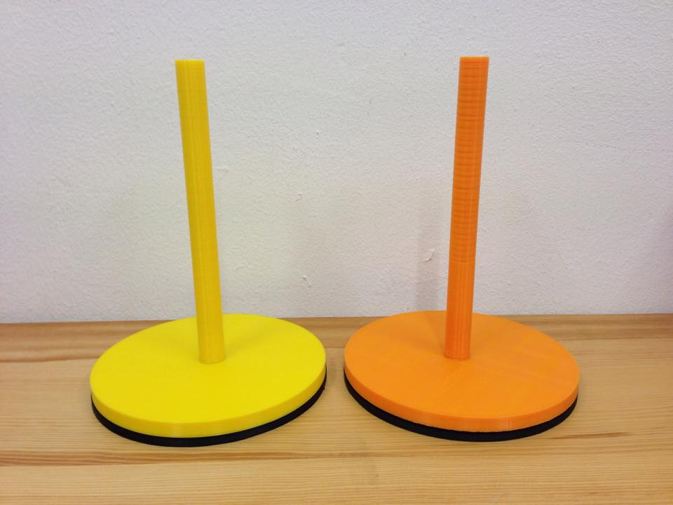 Filament roller for dispensing filament to your printer.