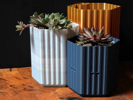 A Self Watering Planter of Singular Purpose (Spiral Vase) | 3d print model
