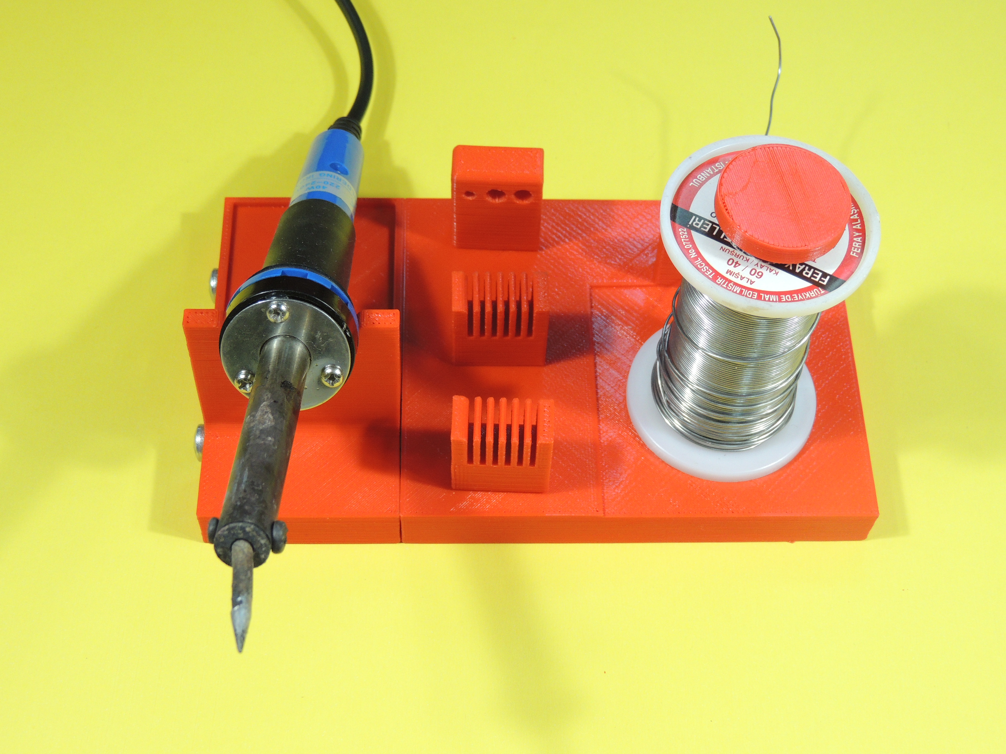 SOLDERING STATION