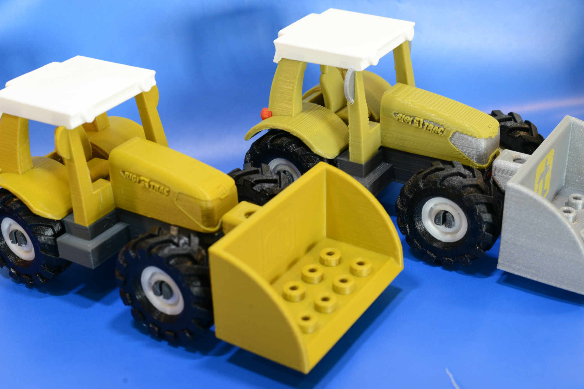 Rigitrac Tractor (Multi-Color)