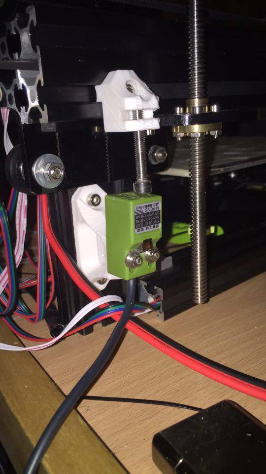 "Russian" auto level holder