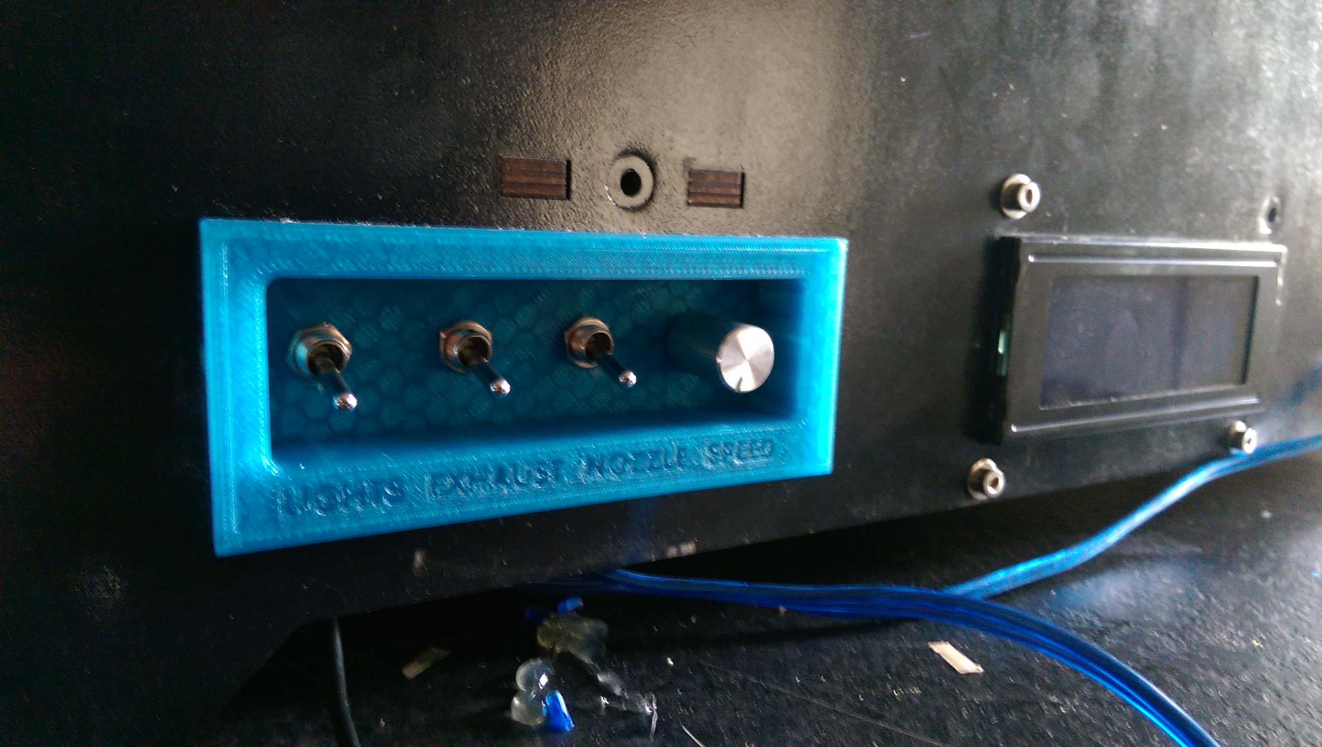 Recessed Fan Control Switchplate with CTC Drill Template