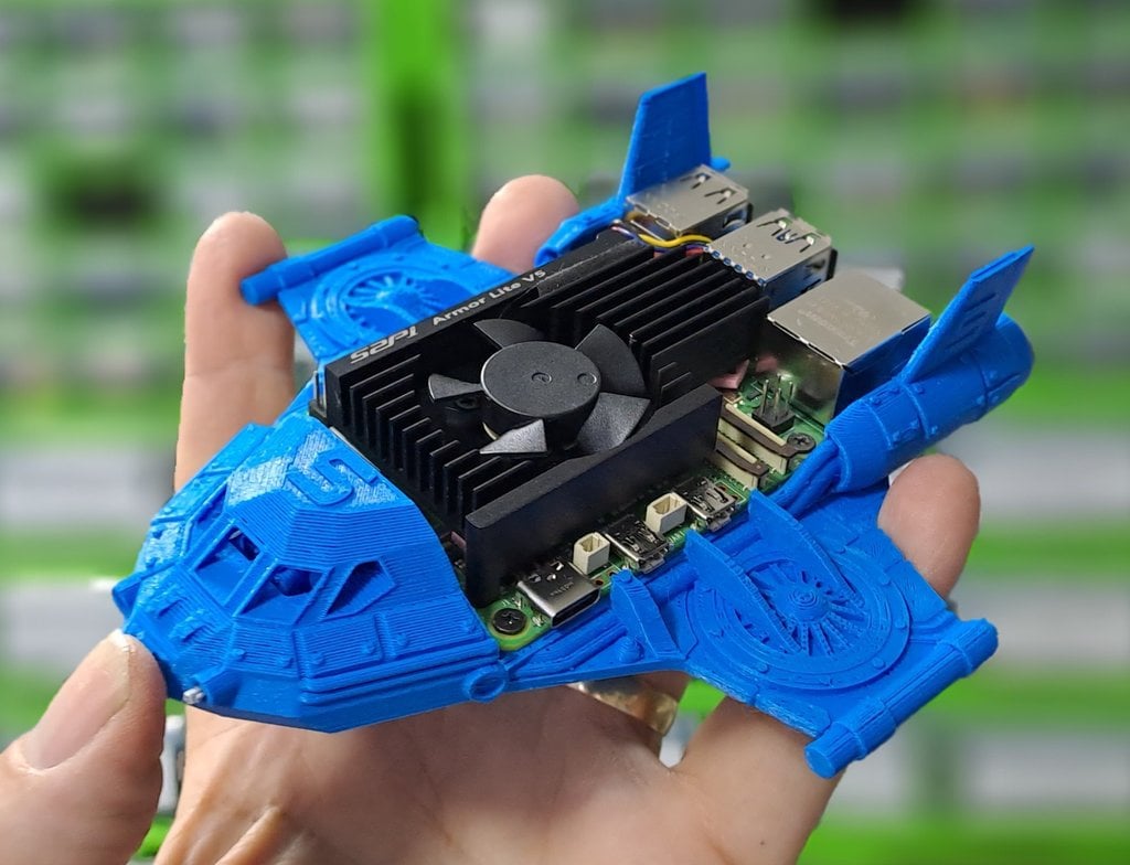 Raspberry Pi 5 Spaceship case