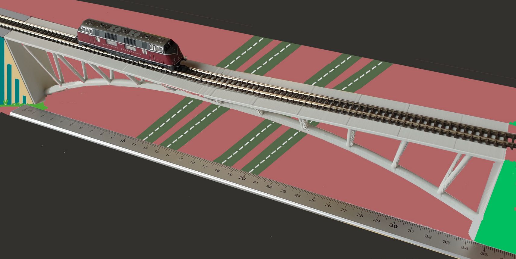Design of miniature railroad layout (oriented Z-scale)