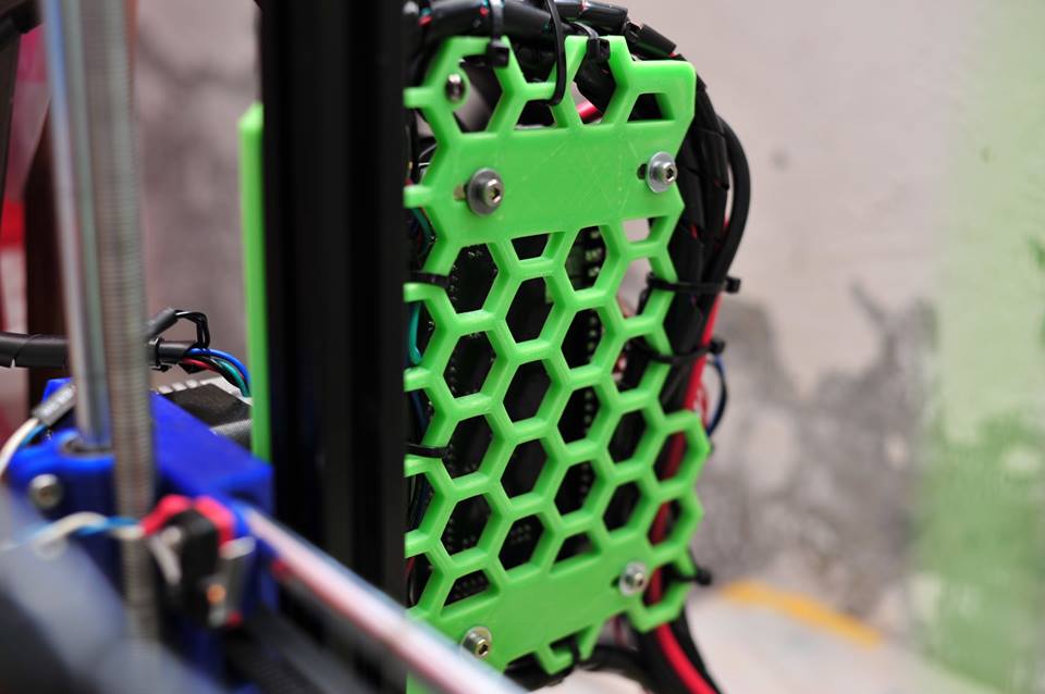 Power supply & control board mounting for 2020 aluminum extrusion