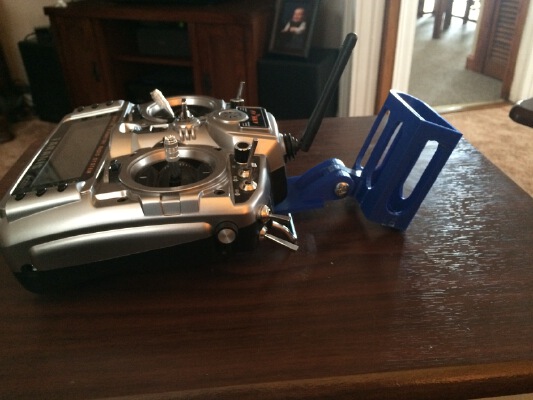DragnLink V1 Tx holder with integrated JR style plug in module | 3d print model