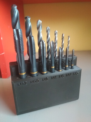 Thread and drill holder - Stojan zavitníku a vrtaku | 3d print model