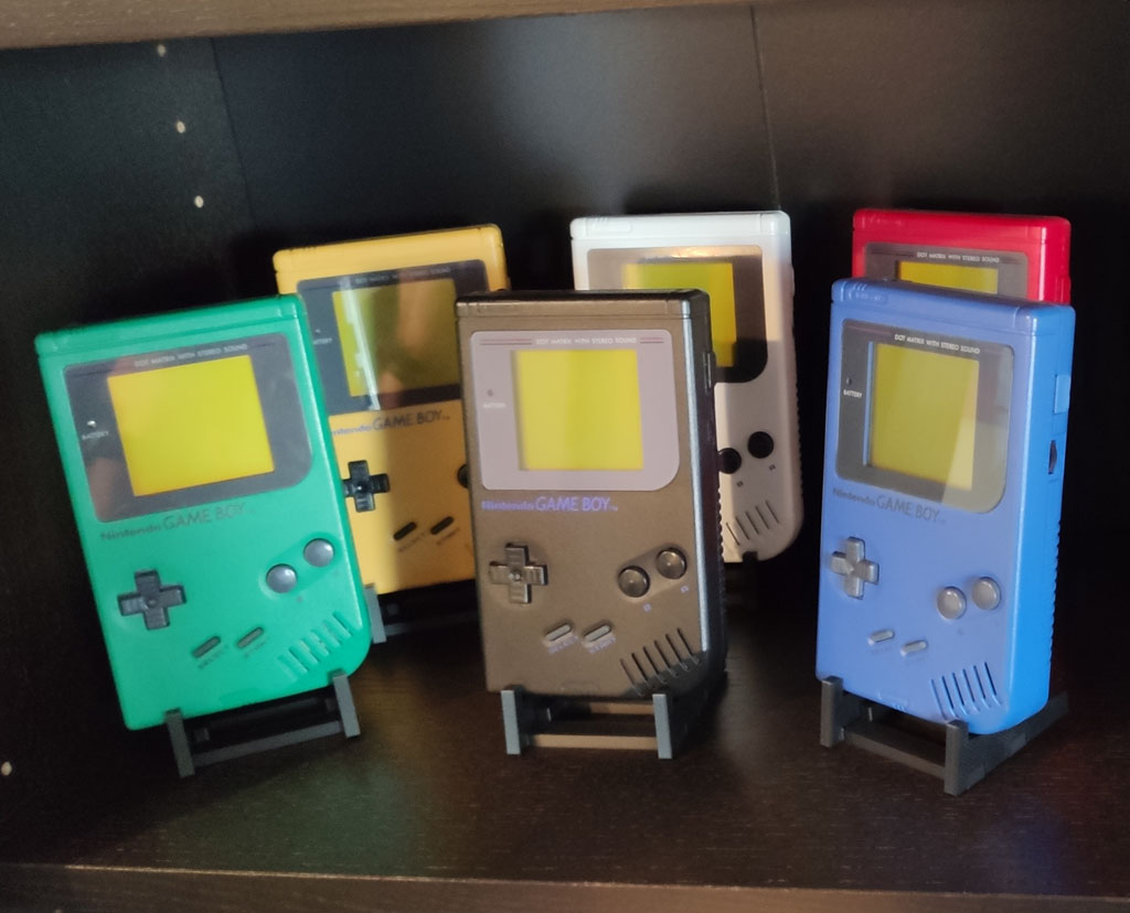 Minimalistic Game Boy display stand