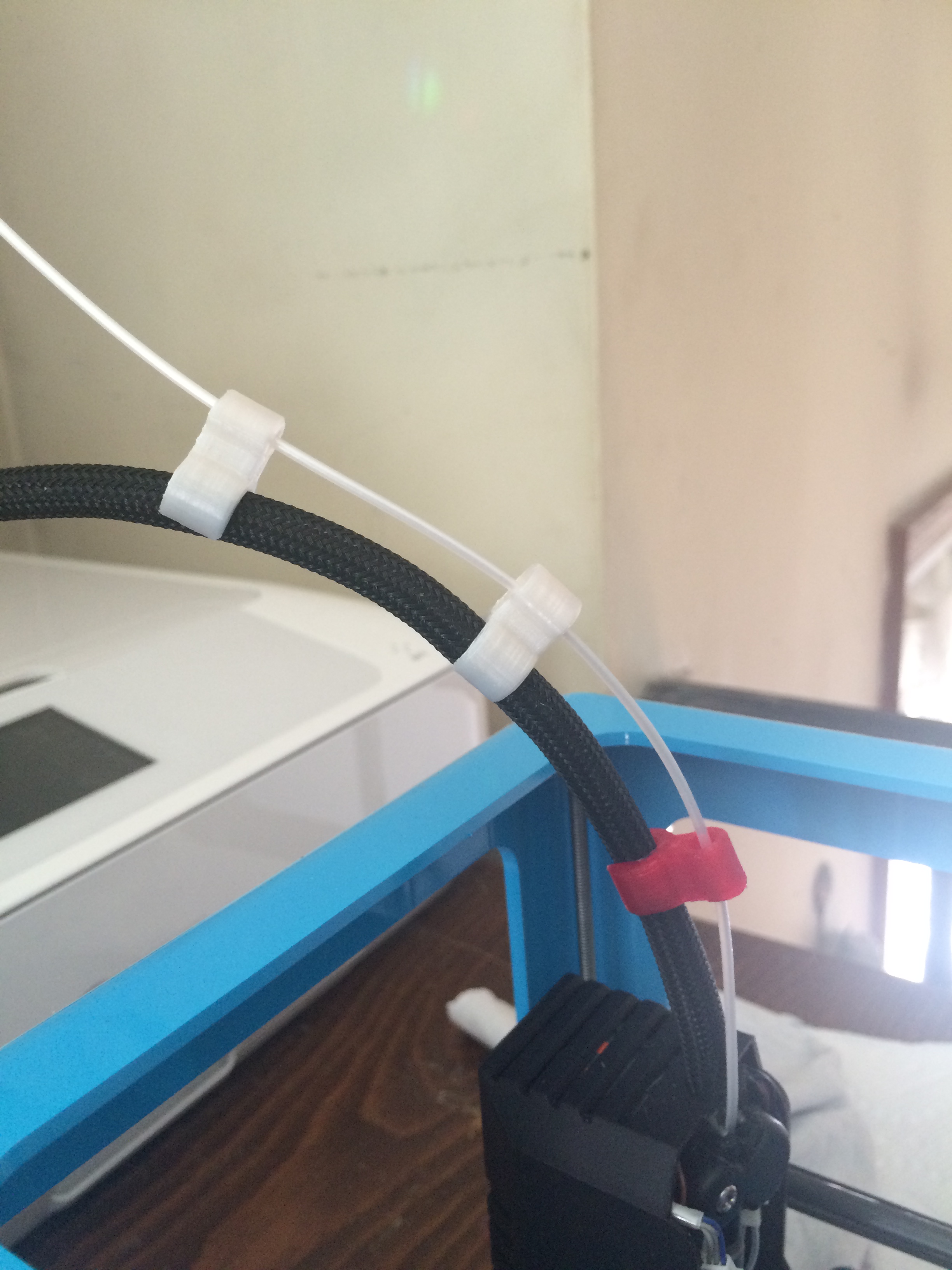 Filament clip for Micro3D - Improved!