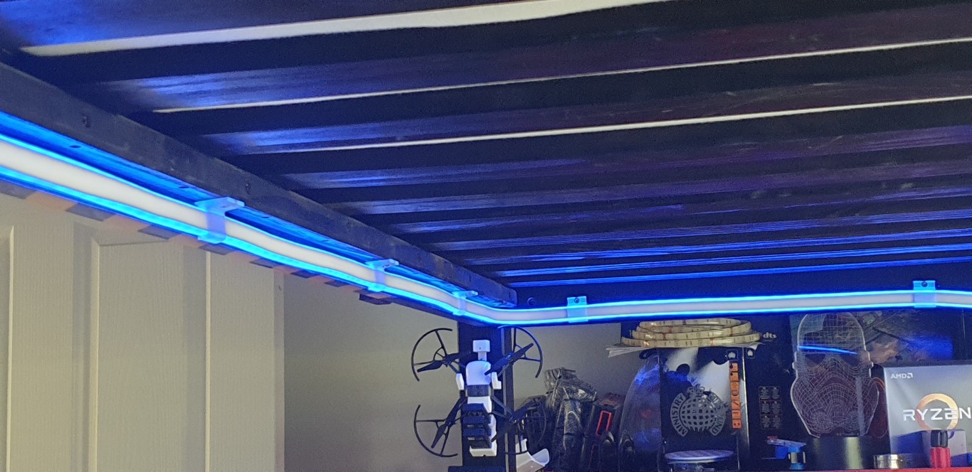 2b242e03-63d3-4d41-80b1-dfe24c61d305