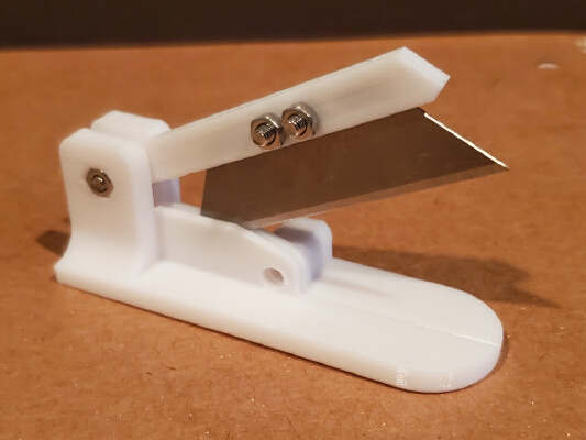 PTFE Tubing Cutter for 1.75mm filament | 3d print model
