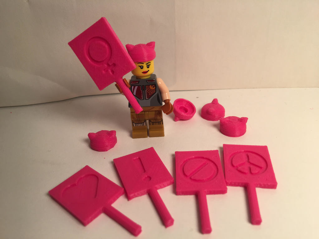 Minifig Women's March Set