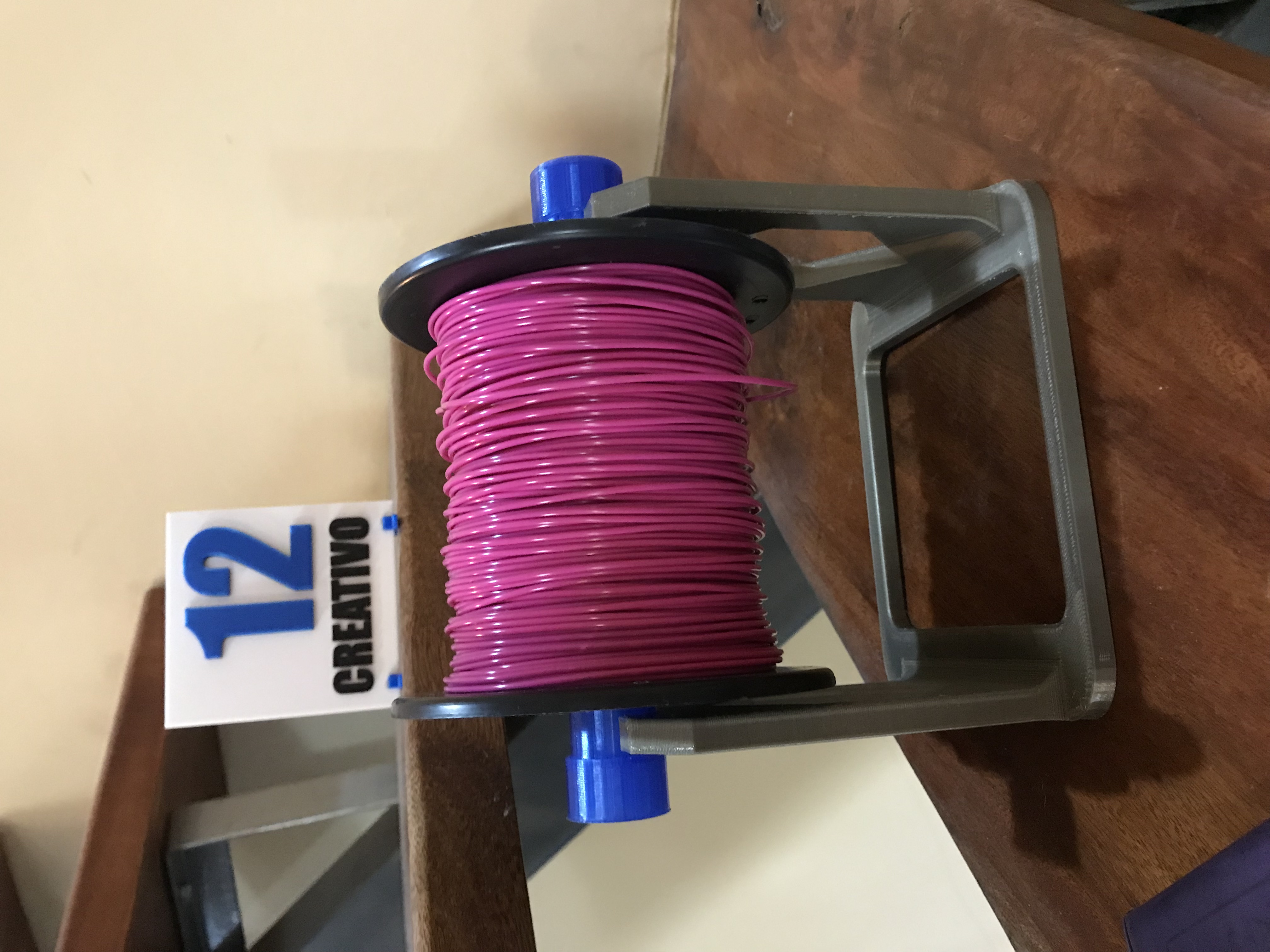 Universal Spool Holder (3N3)