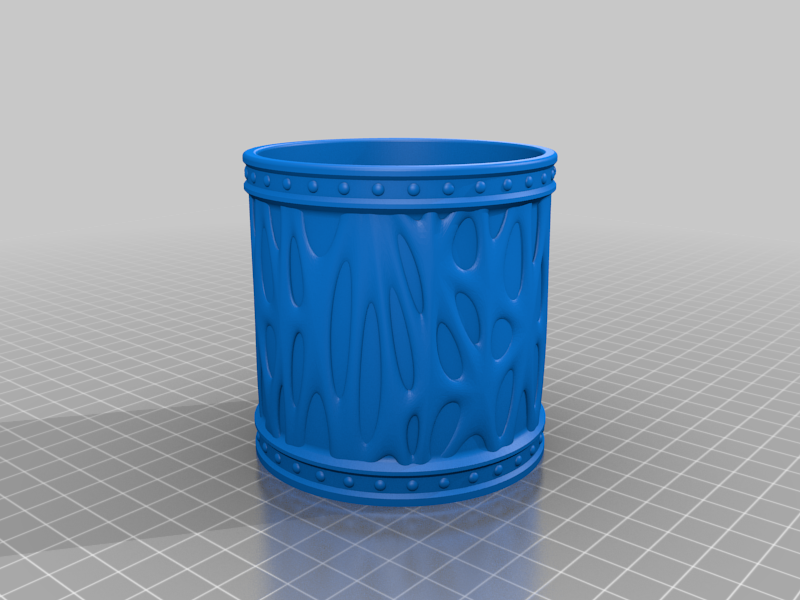 Voronoi pattern vase