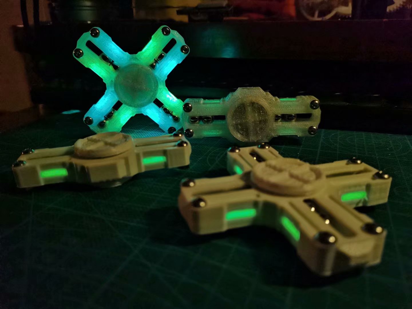 Fidget spinner C four paddle