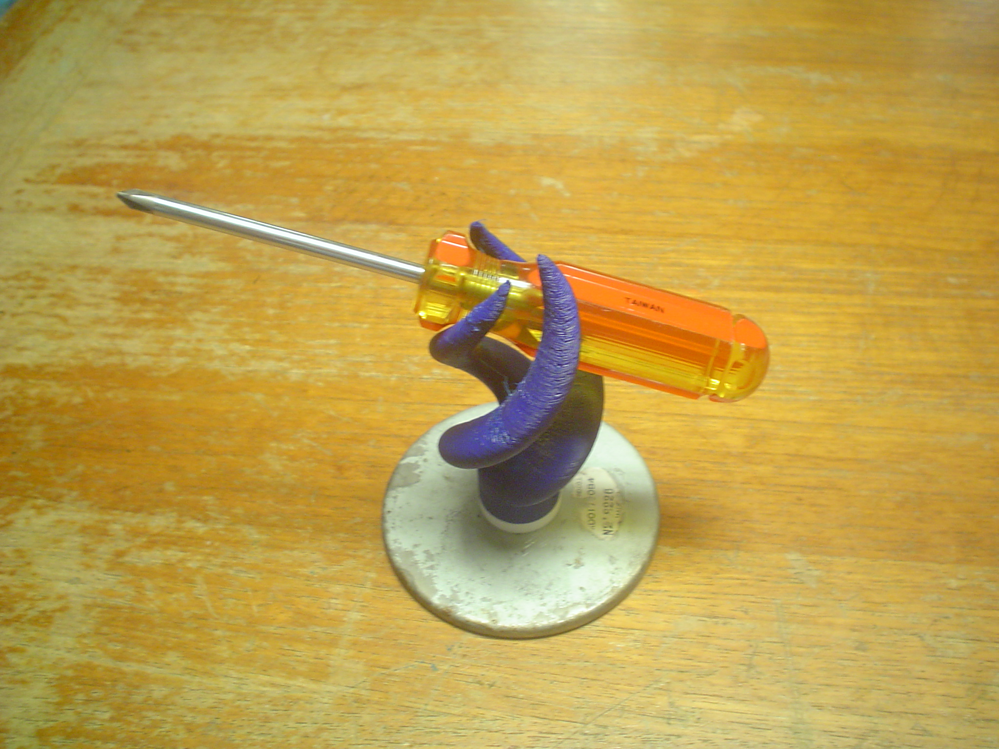 Flex tentacle tool holder