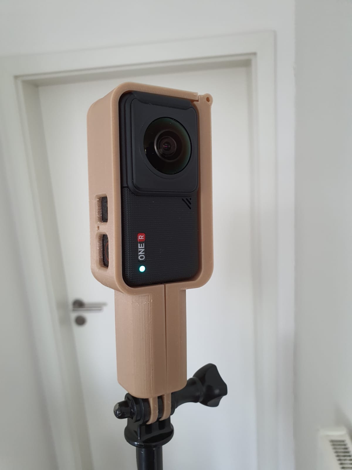 Insta360 One R Vertical Powerbank Mount
