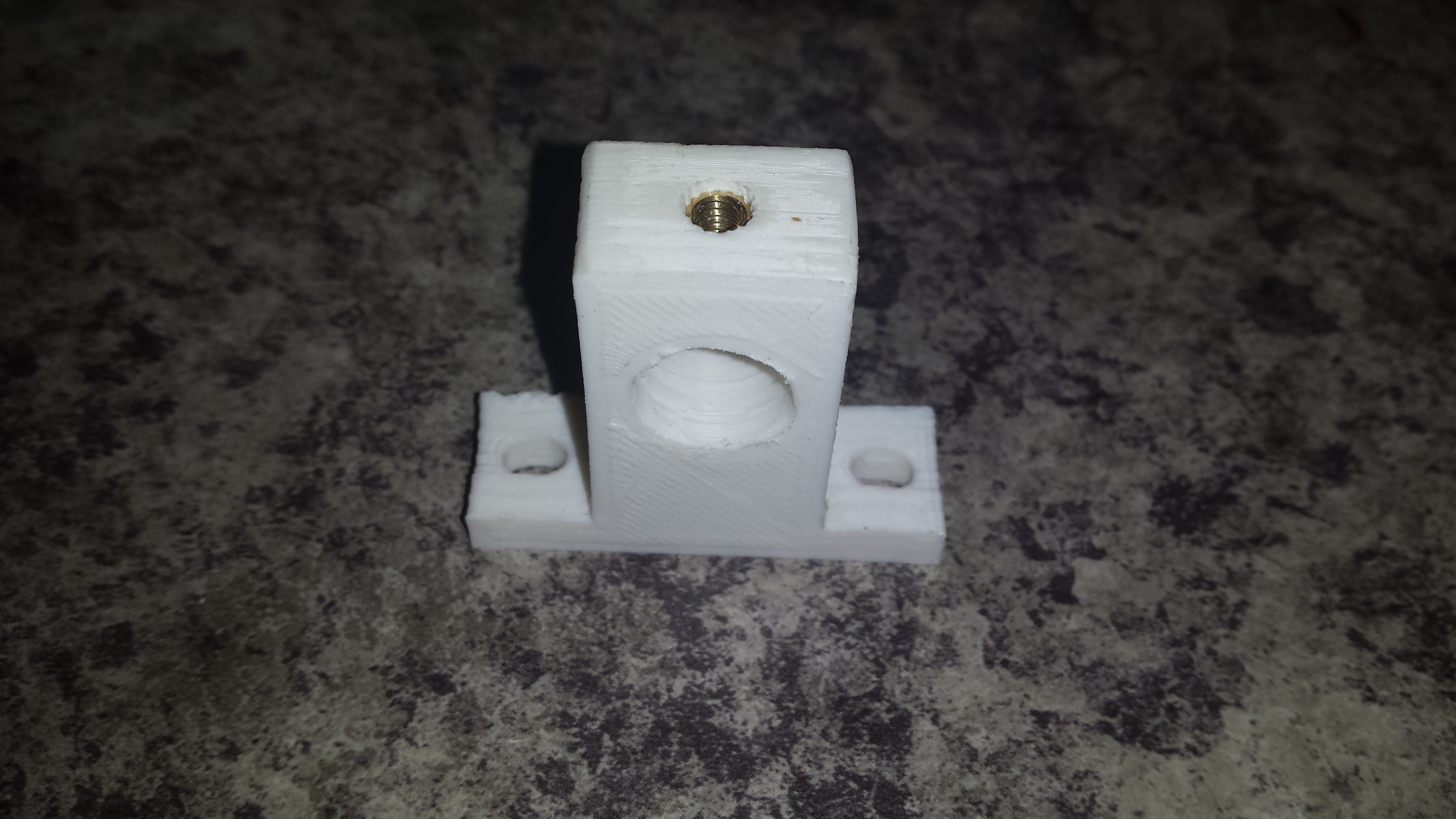 Clamp for 12mm linear rail