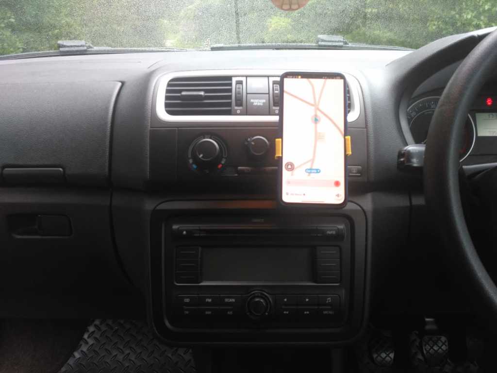 Simple car phone HOLDER (Skoda Fabia)