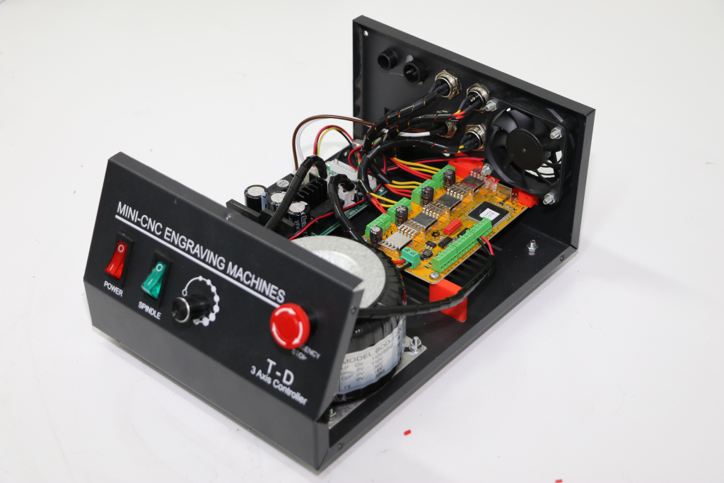 PlanetCNC Mk3DRV pillars and back panel