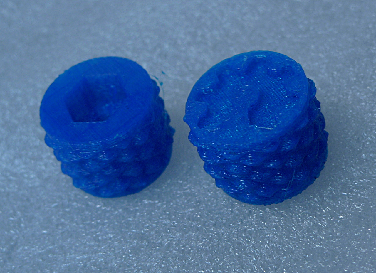 Open Hardware Knurled Knob for M6 Nut