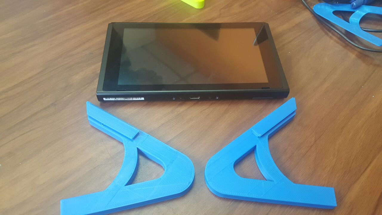 Nintendo Switch "Boomerang" Stands | Easy charger solution