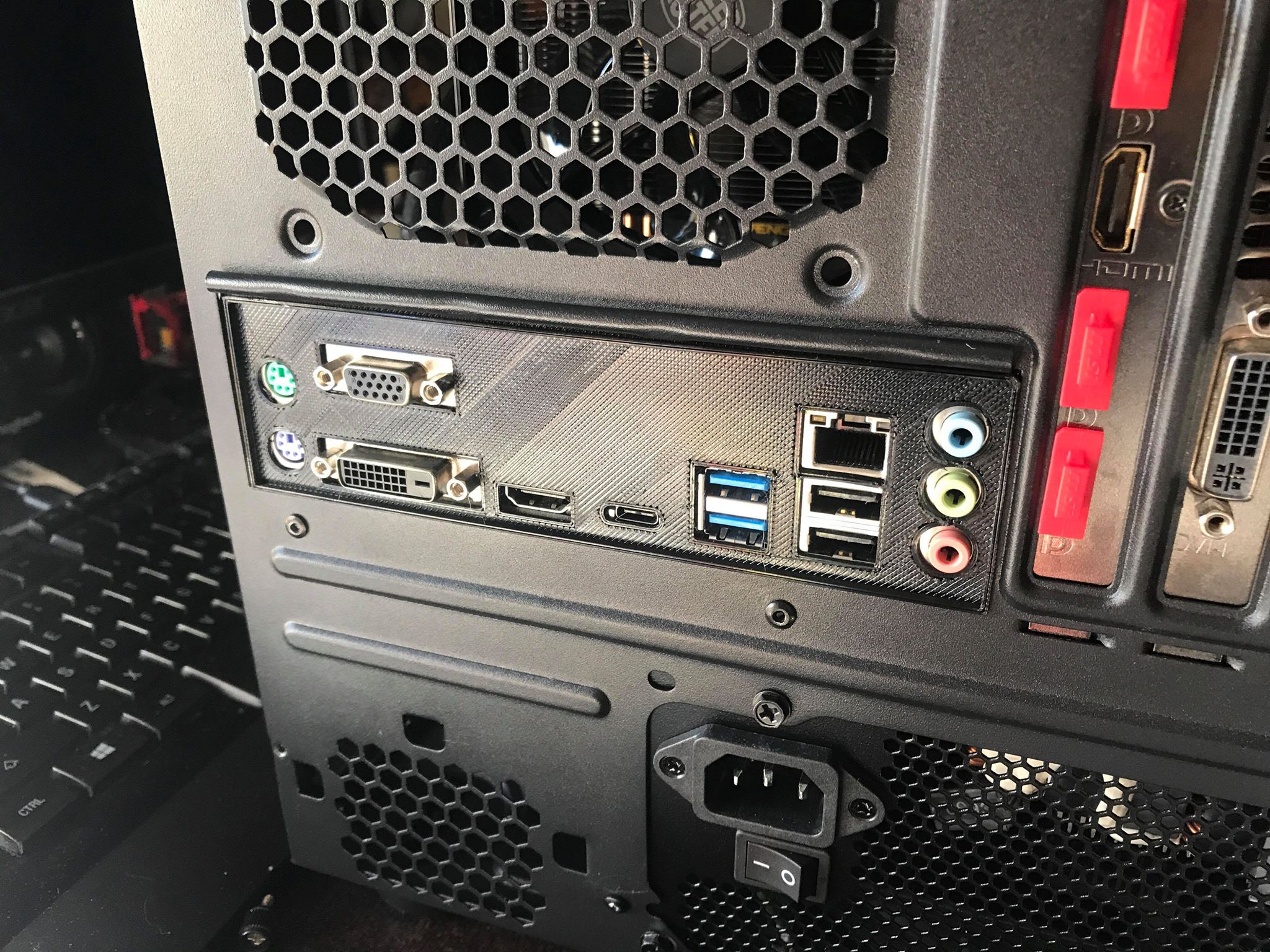 ASUS Z170-M IO Shield