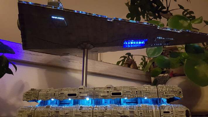 Socle _ présentoir lumineux pour maquettes (ou autre) | 3d print model