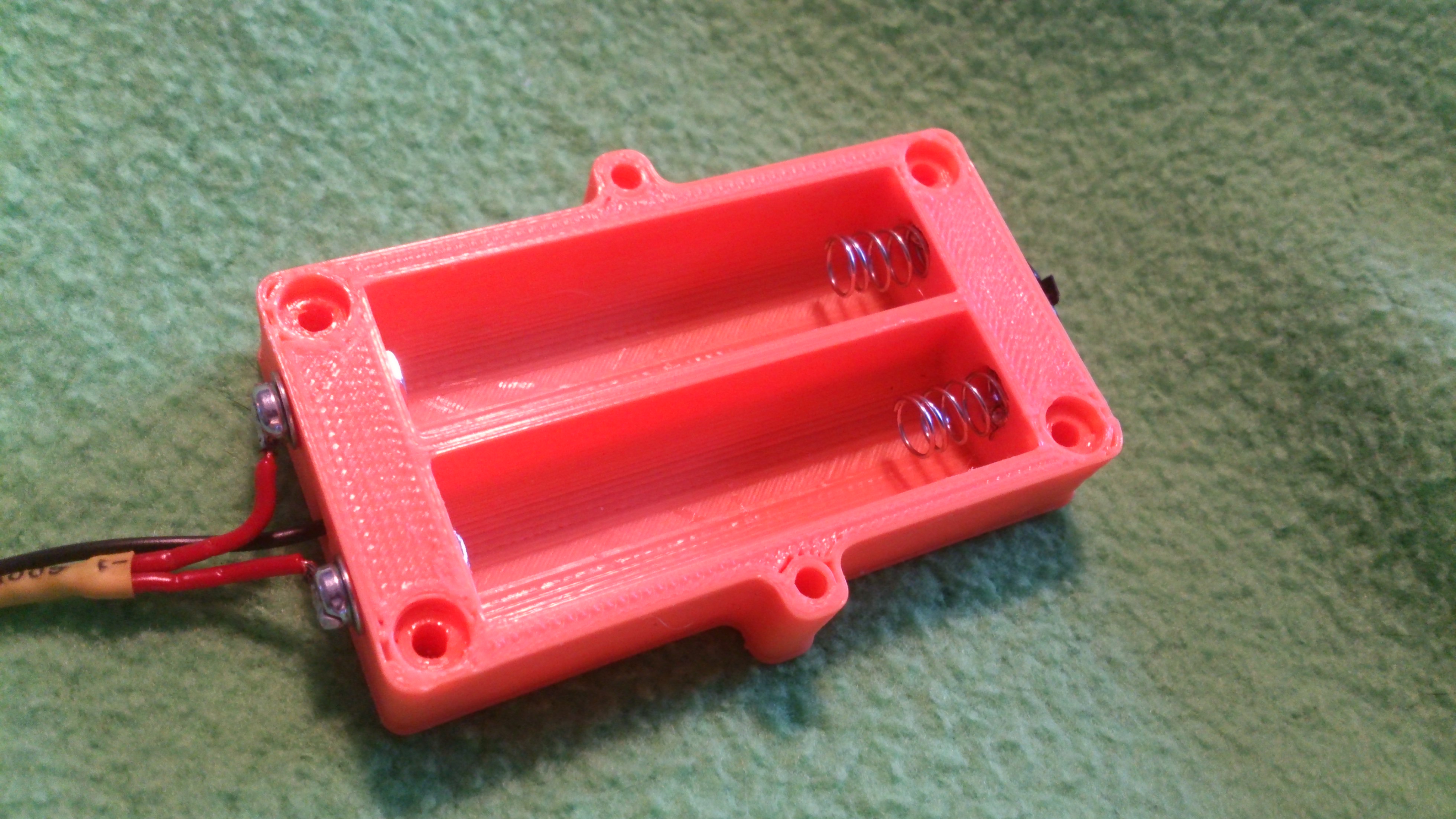 Battery pack for 2xAA batteries