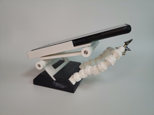Helping Hands (Third Hands) with Magnifier using a smartphone to magnify | 3d print model