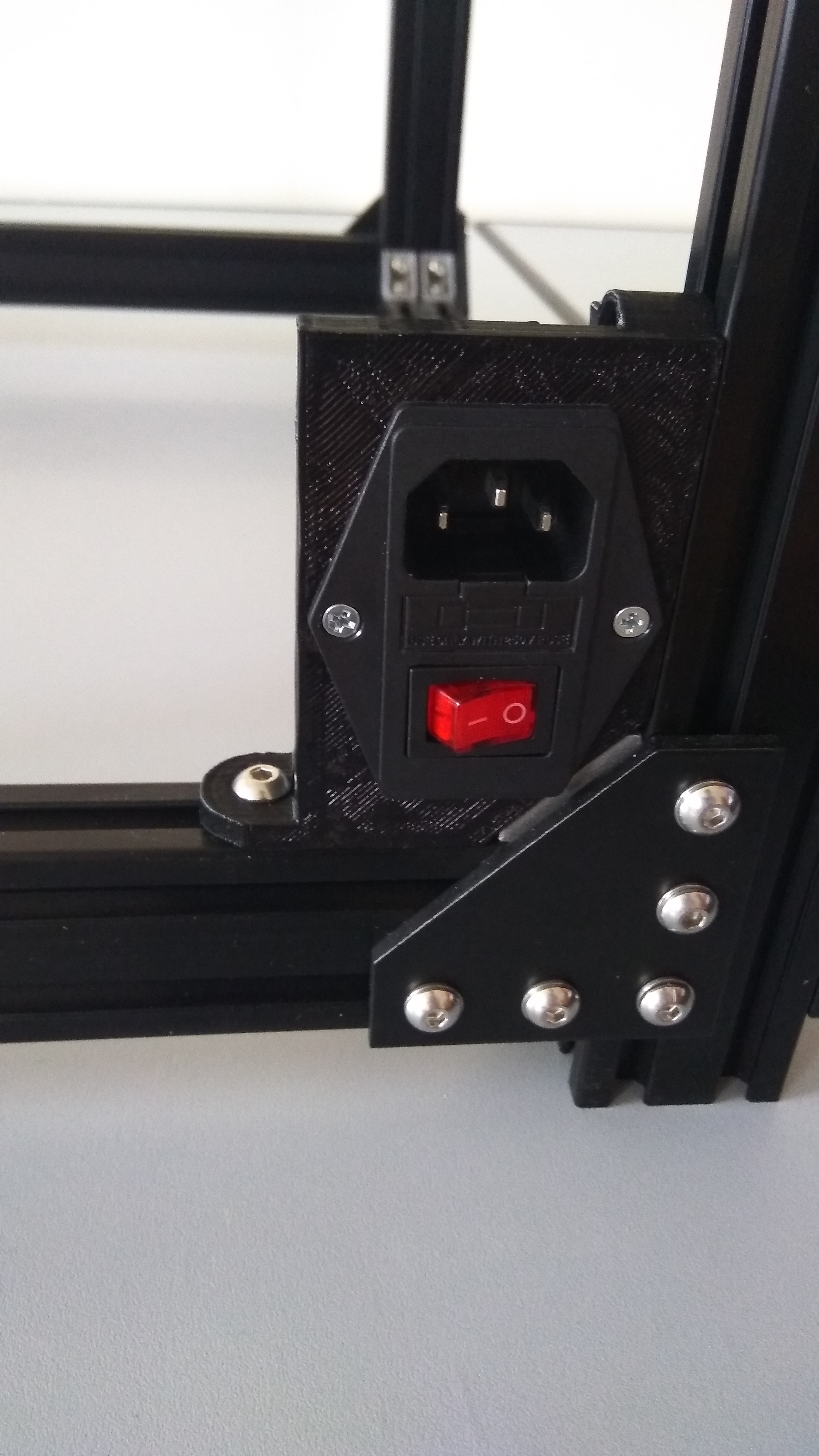 Power-plug for BLV mgn Cube