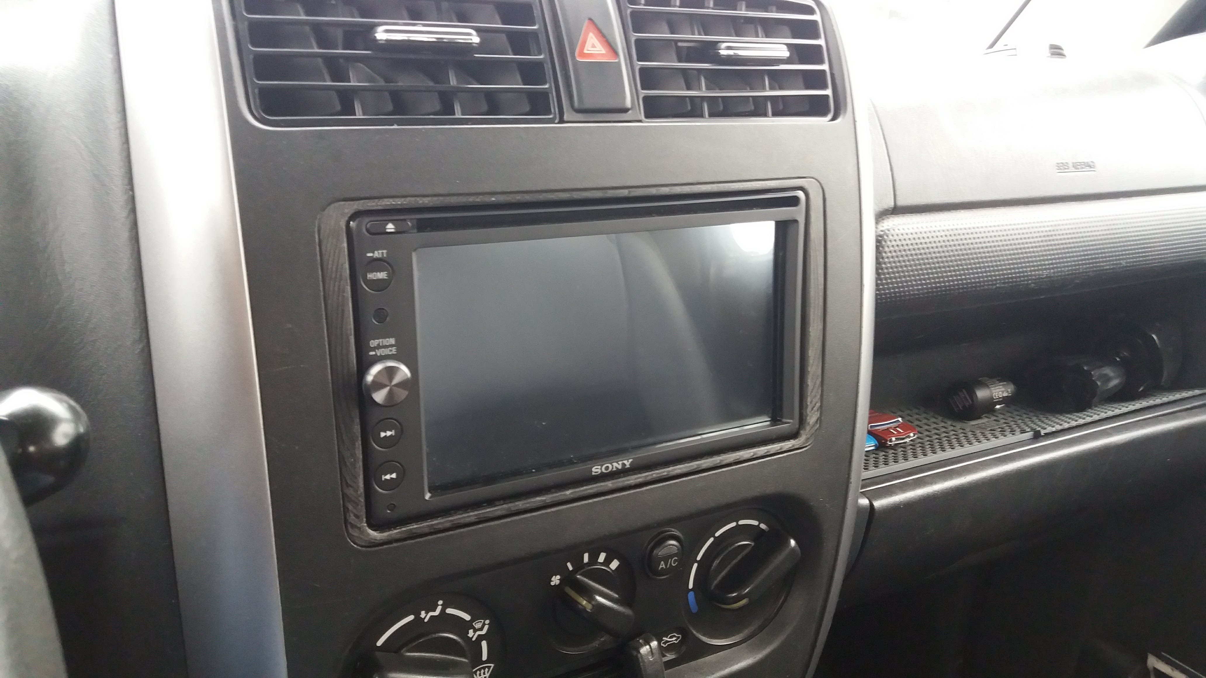 Suzuki Jimny 2 din stereo adaptor