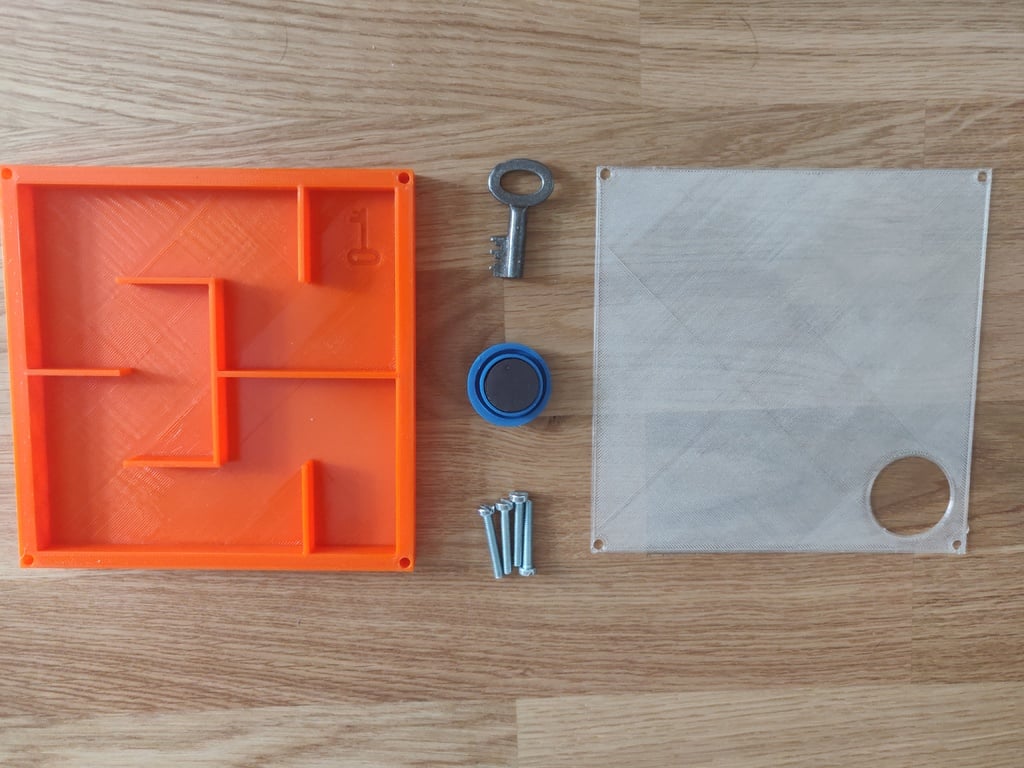 Simple maze for Escape room