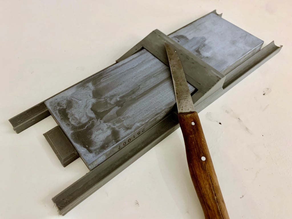 Whetstone Sharpener Helper for 70 x 210 mm Whetstones