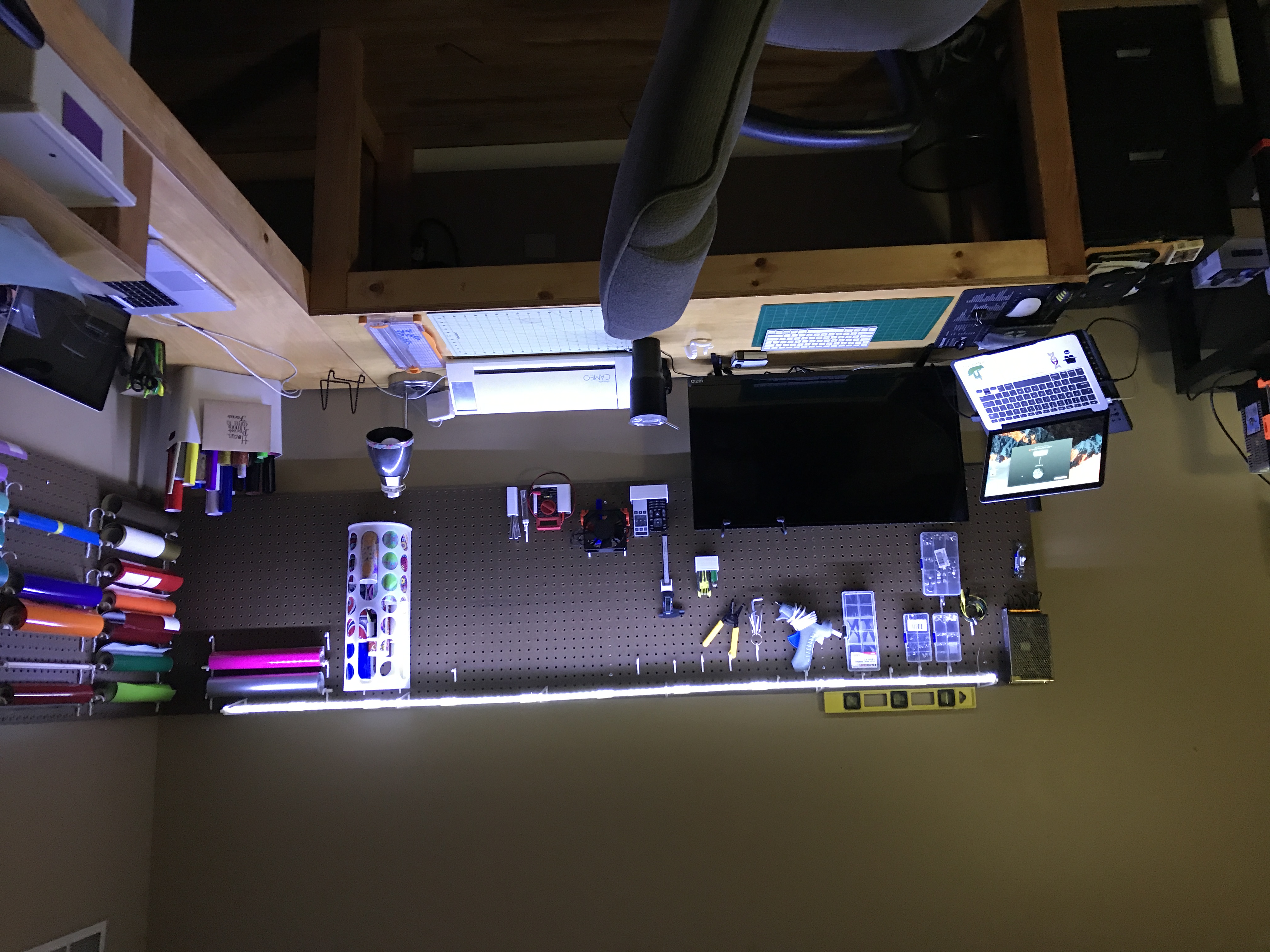 overhead led bracket for pegboard