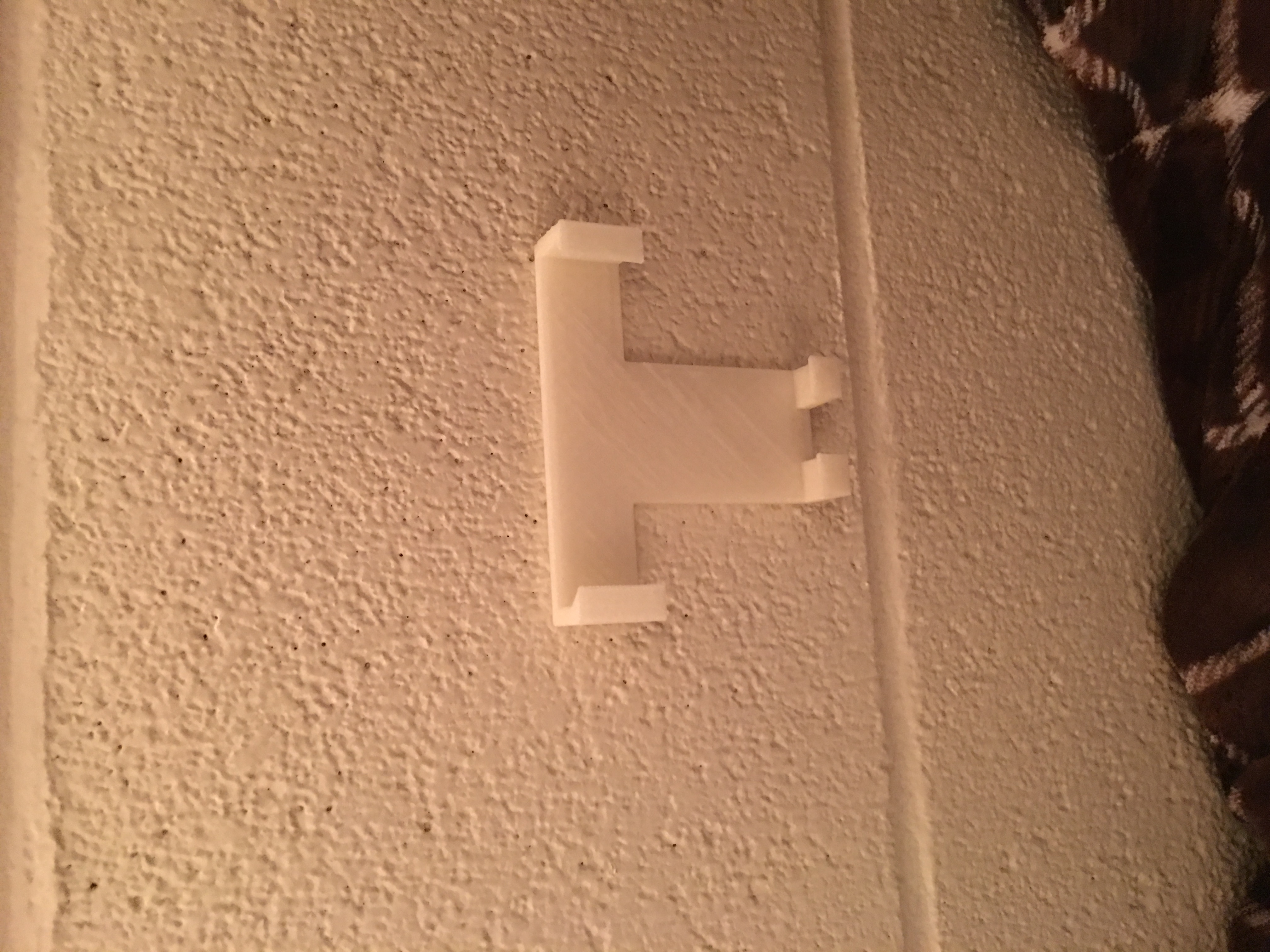 iPhone 6s Plus wall mount