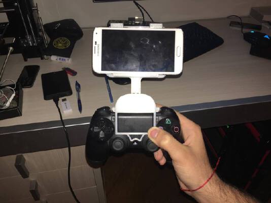 Samsung Galaxy S5 Mount For Playstation Dualshock 4 | 3d print model