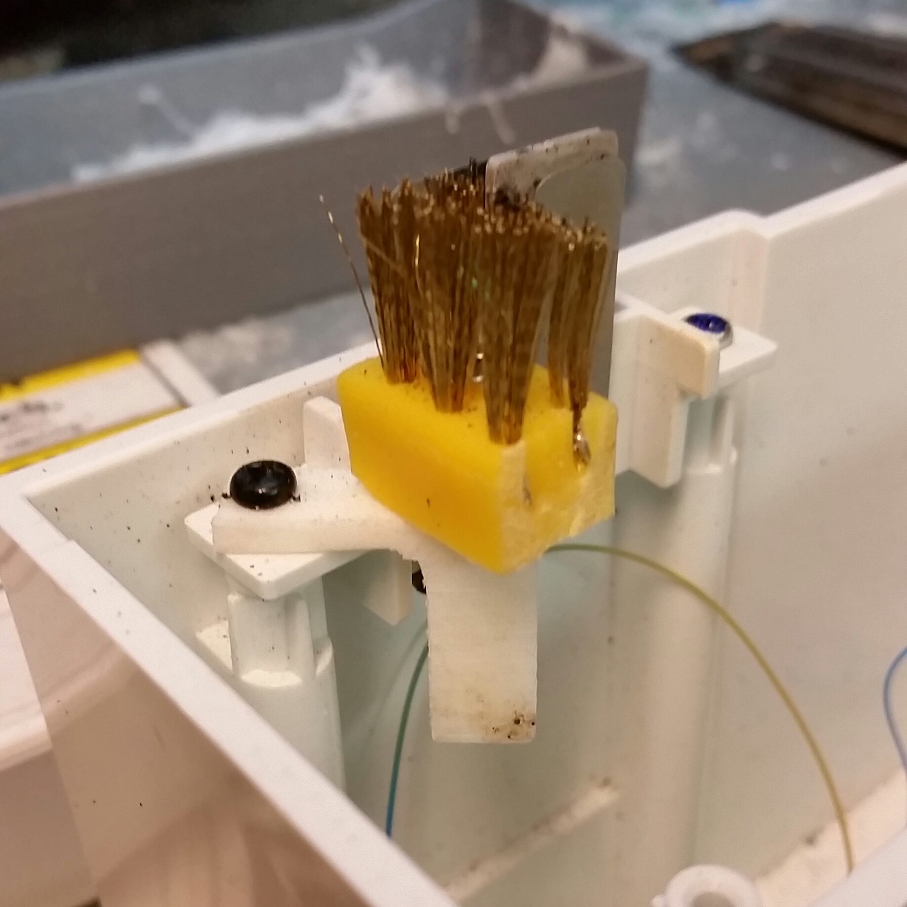 Da Vinci 1.0a Cleaning brush mount