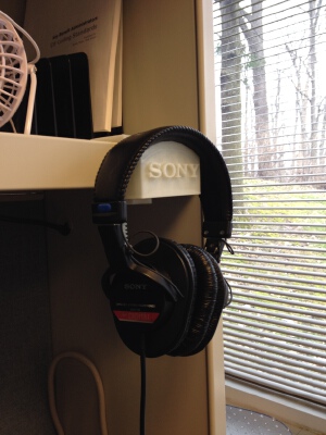 Headphone Hanger - Universal - Fits Any Desk_Table_Shelf | 3d print model