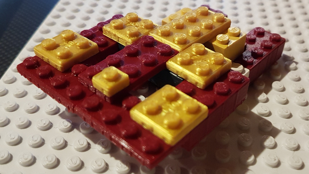 Customizable clippable bricks compatible with LEGO®