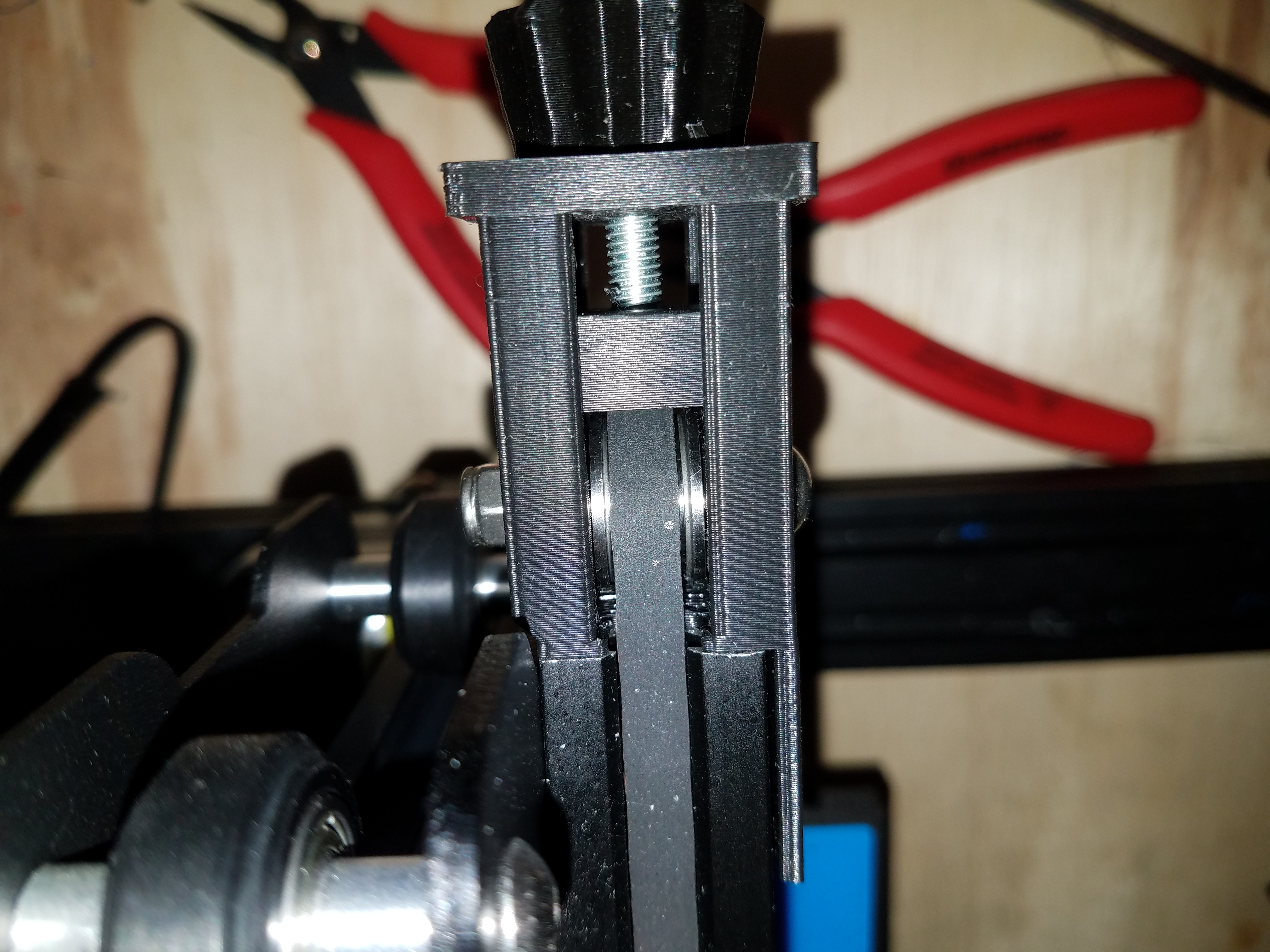 CR-10 X-Axis Belt Tensioner for larger bearings