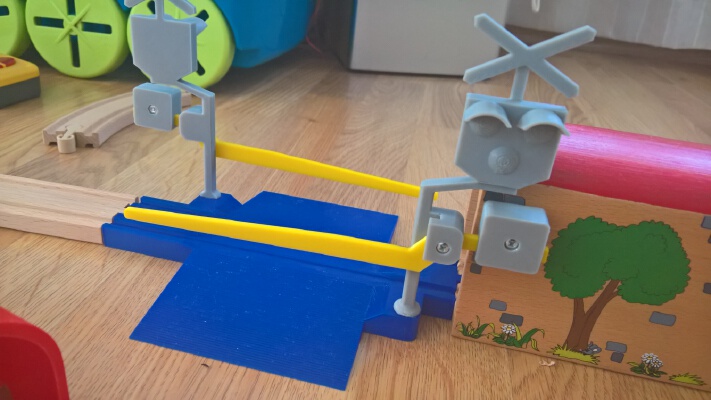 Wooden Railway Crossing | 3d print model
