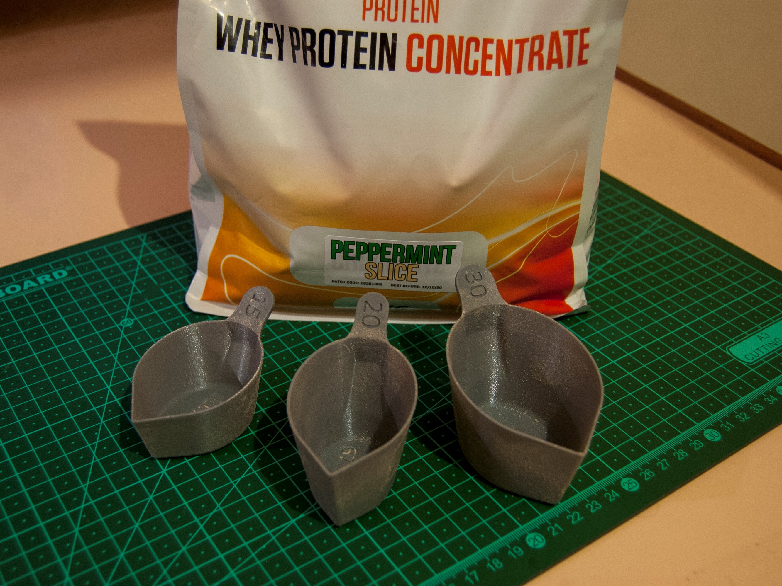 Volumetric WPC Scoops