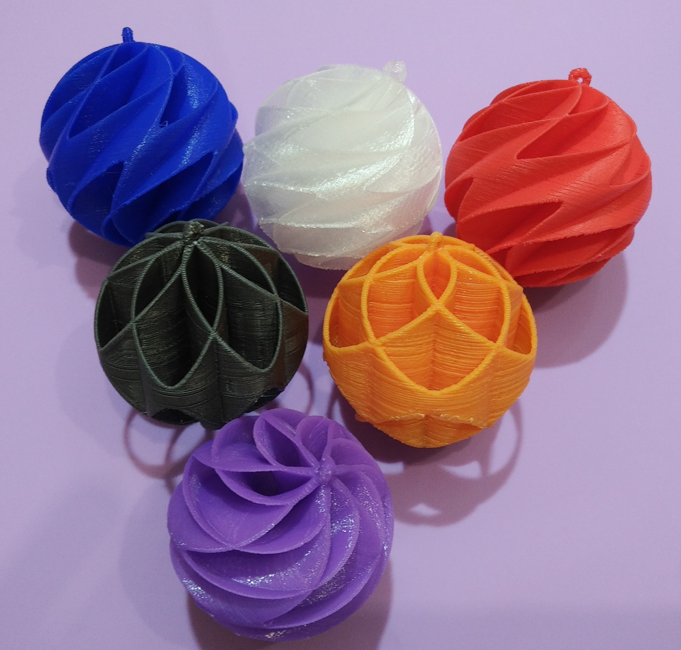 Parametric cosine Christmas bulbs