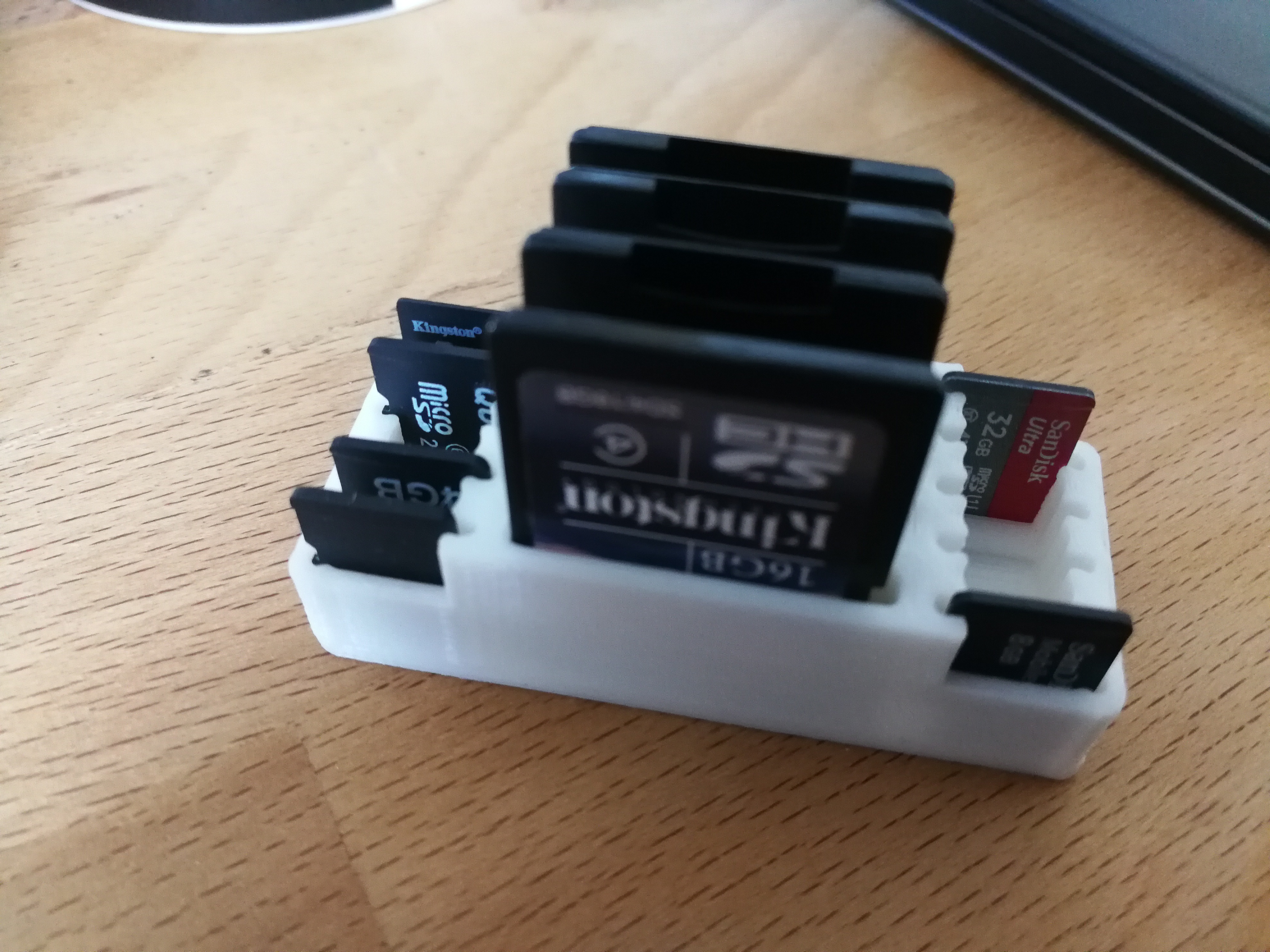 SD and micro-SD Holder (4_10 or 8_20 or 12_40 pcs)