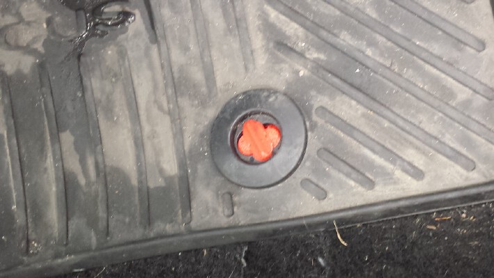 Ford Focus MK2 Drivers Mat Retainers | 3d print model