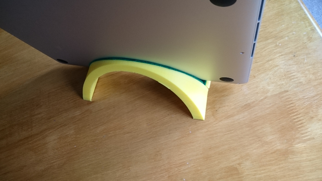 MacBookPro Upright Stand