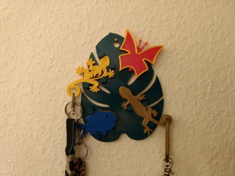 Key Board , Key Holder - Schluesselbrett with Geckos